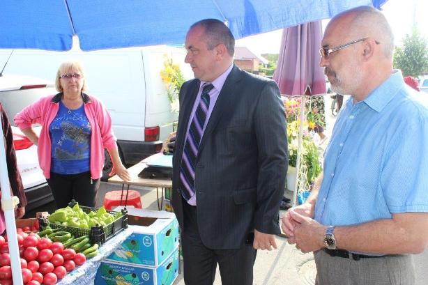 Виктор Красноруцкий пообщался с жителями 